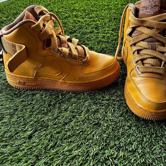 Nike Air Force 1 High Utility Wheat Gold RARE Women's Size 6 - Picture 6 of 6